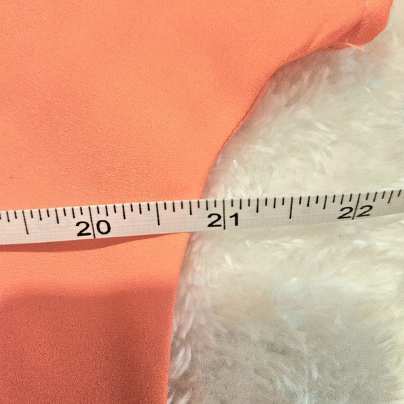 NEW DKNY Coral Pink V-Neck Lightweight Chiffon Blouse Size S Sheer Casual Office - Picture 8 of 10